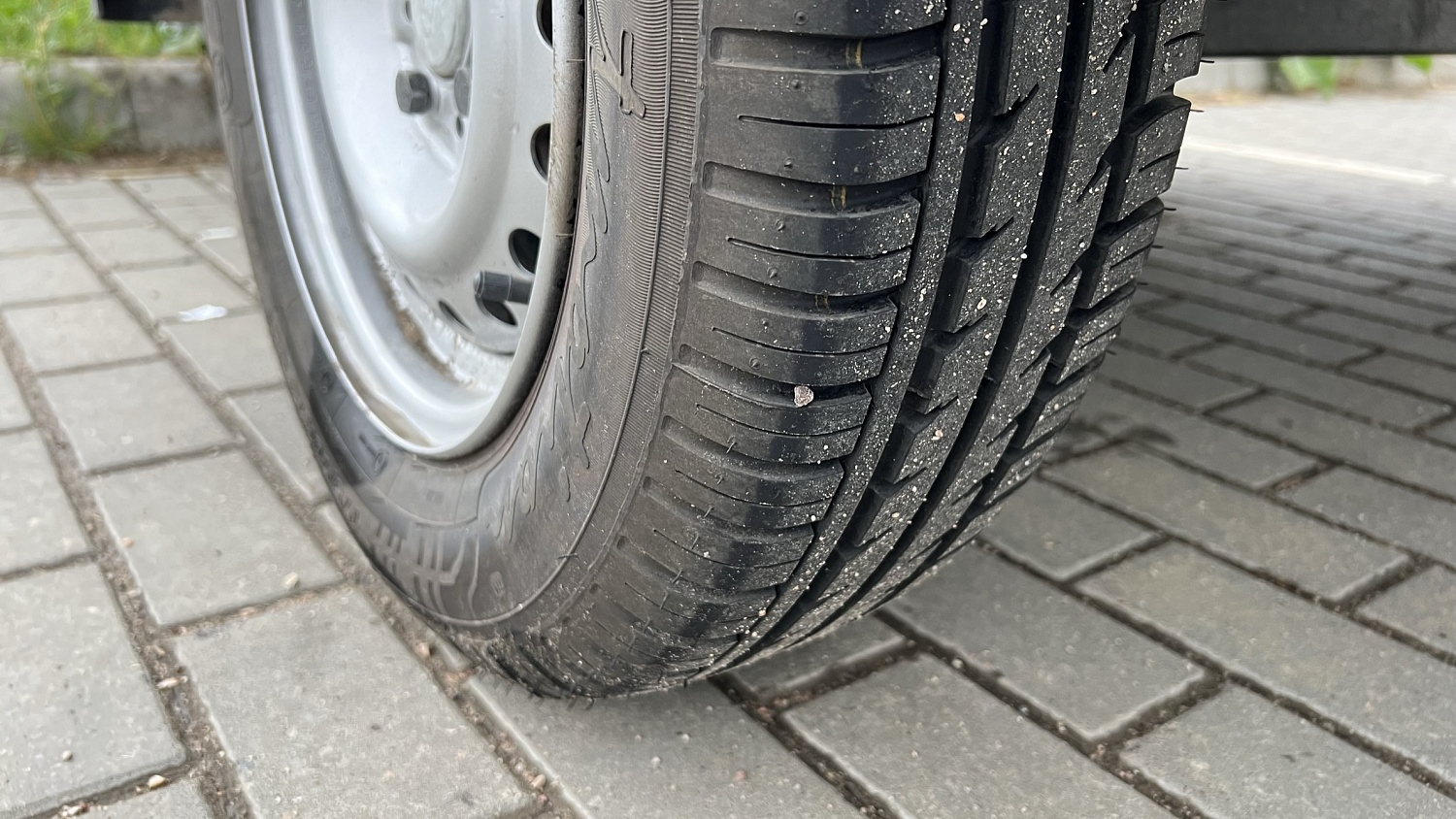 Аренда одноосного прицепа с тентом 3,0x1,5м