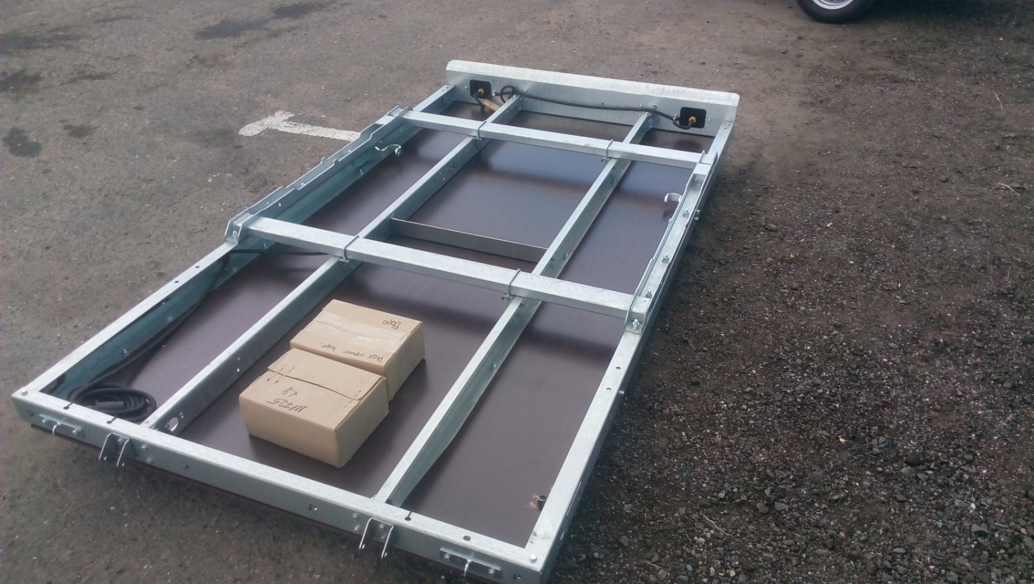 Аренда одноосного прицепа c тентом 3,25x1,5м