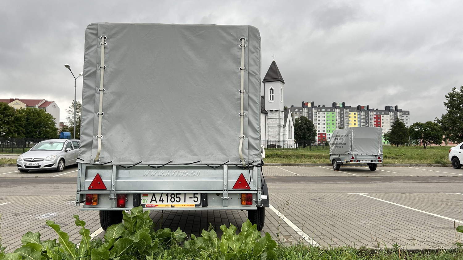 Аренда одноосного прицепа с тентом 3,0x1,5м