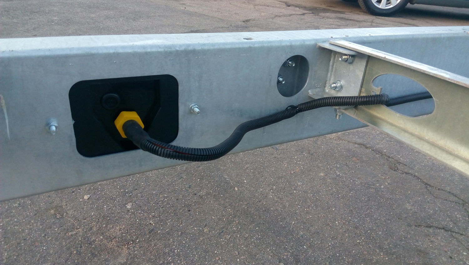 Аренда одноосного прицепа c тентом 3,25x1,5м